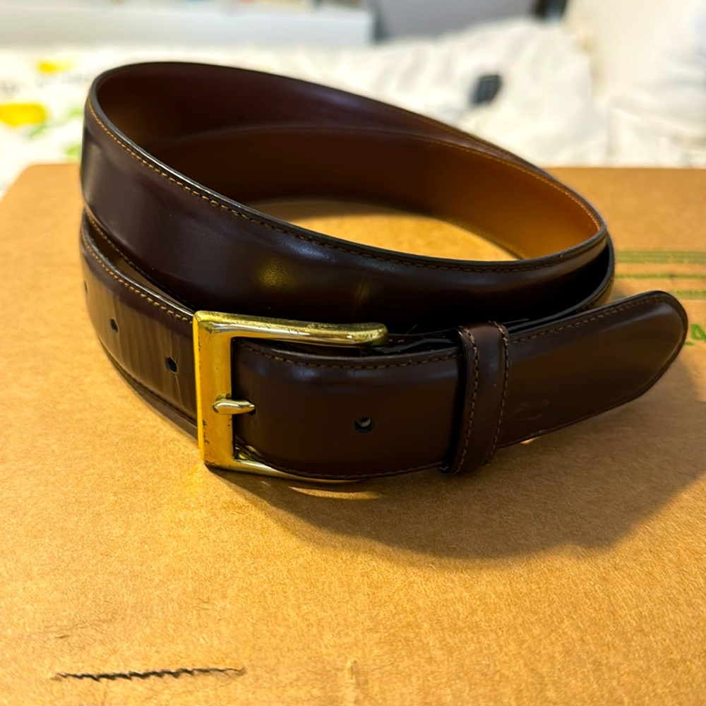 Men’s Coach chocolate brown calfskin and brass belt. Size 38